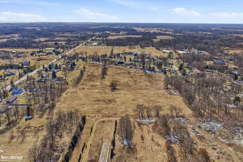 00 Omo, Macomb, MI 48042 photo 15