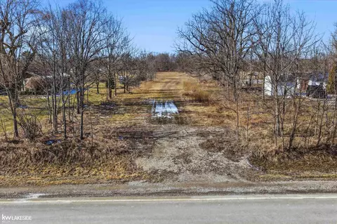 00 Omo, Macomb, MI 48042 photo 16