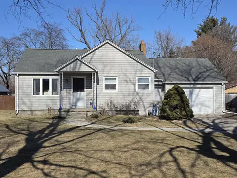 1708 W W Rdg, Bay City, MI 48708