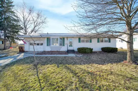 107 Renfrew, Adrian, MI 49221
