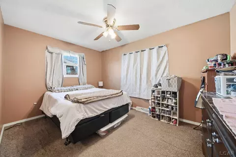 Bedroom - 107 Renfrew, Adrian, MI 49221 photo 5 of 6