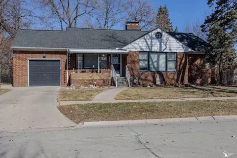 13820 Catalpa, Southgate, MI 48195