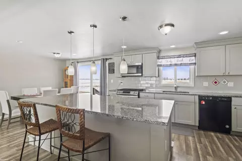 Kitchen - 4521 Stone, Deckerville, MI 48427 photo 2 of 3