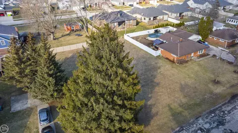 23075 Shepherd, Macomb, MI 48042 photo 4