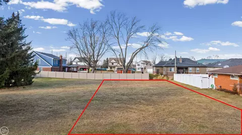 23075 Shepherd, Macomb, MI 48042 photo 6