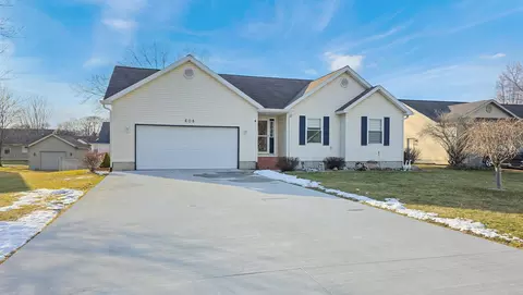 608 Stone Crk, Clio, MI 48420