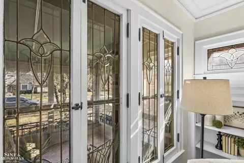 Entry Way - 1425 Bishop, Grosse Pointe Park, MI 48230 photo 3 of 8