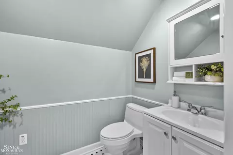 Bath - 1425 Bishop, Grosse Pointe Park, MI 48230 photo 4 of 5