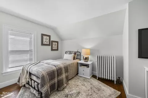 Bedroom - 1425 Bishop, Grosse Pointe Park, MI 48230 photo 9 of 9