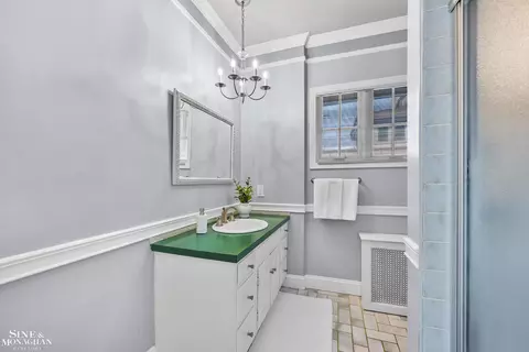 Bath - 1425 Bishop, Grosse Pointe Park, MI 48230 photo 1 of 5