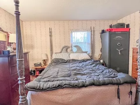 Bedroom - 7020 E Arnold Lk, Harrison, MI 48625 photo 4 of 4