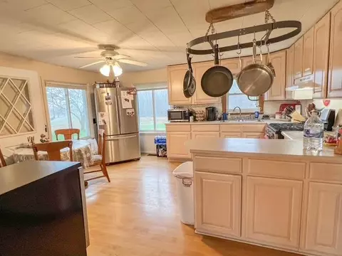 Kitchen - 7020 E Arnold Lk, Harrison, MI 48625 photo 2 of 2