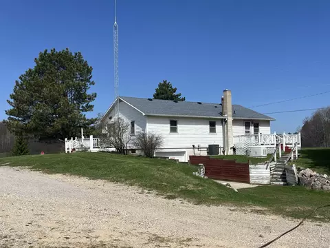 Exterior - 7020 E Arnold Lk, Harrison, MI 48625 photo 27 of 29