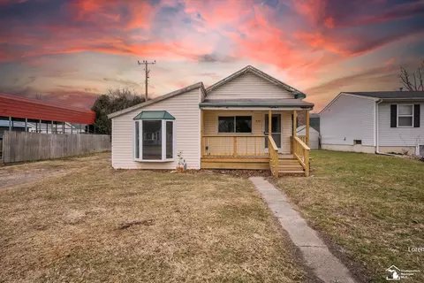 426 Saline, Petersburg, MI 49270