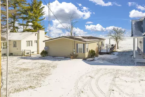 8723 Lakeshore, Lexington, MI 48450