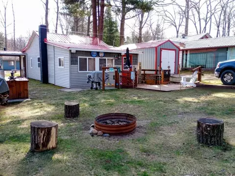 Exterior - 5330 Ruth, Gladwin, MI 48624 photo 9 of 10