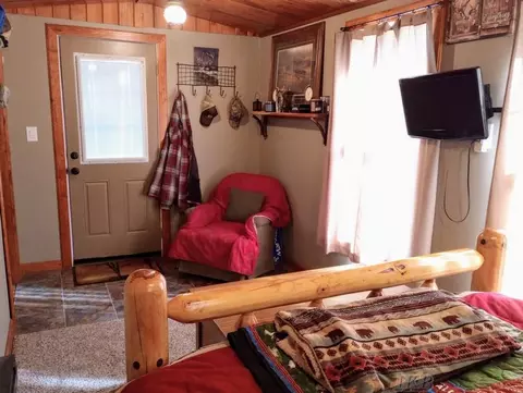 Bedroom - 5330 Ruth, Gladwin, MI 48624 photo 3 of 3
