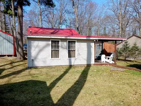 Exterior - 5330 Ruth, Gladwin, MI 48624 photo 4 of 10