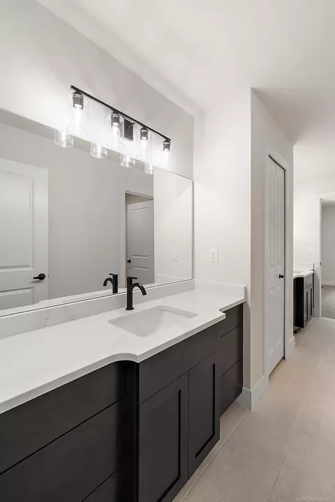 Bath - 17824 Biscayne, Macomb, MI 48042 photo 10 of 11