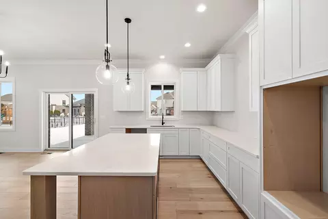 Kitchen - 17824 Biscayne, Macomb, MI 48042 photo 4 of 5