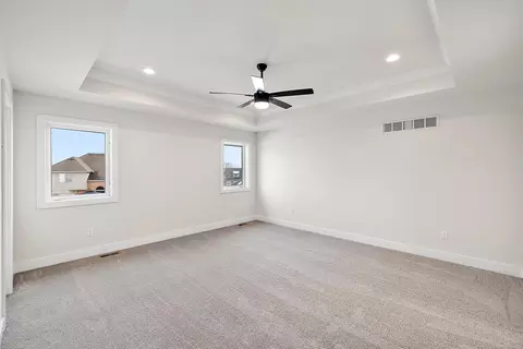 Bedroom - 17824 Biscayne, Macomb, MI 48042 photo 3 of 9
