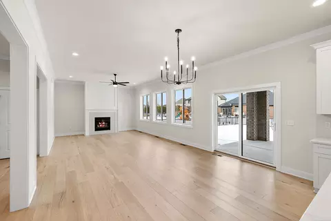 Living - 17824 Biscayne, Macomb, MI 48042 photo 6 of 7