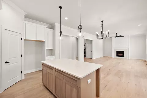 Living - 17824 Biscayne, Macomb, MI 48042 photo 7 of 7