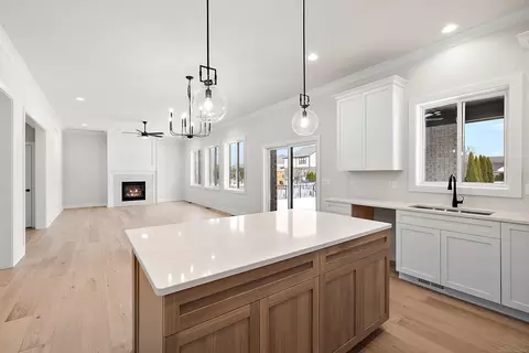 Kitchen - 17824 Biscayne, Macomb, MI 48042 photo 5 of 5