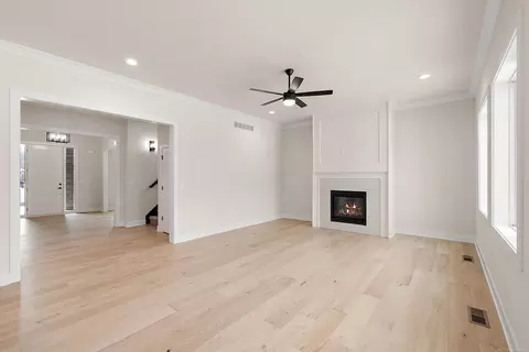 Living - 17824 Biscayne, Macomb, MI 48042 photo 2 of 7