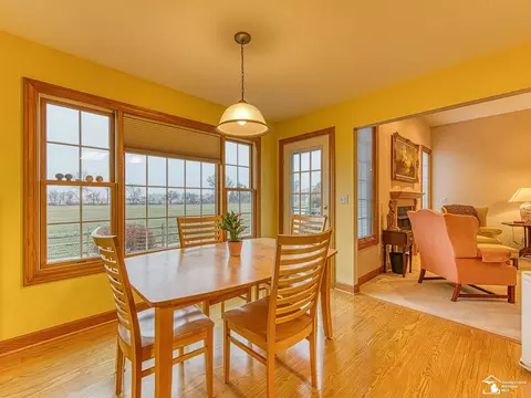 Dining - 14372 Jonathon, Monroe, MI 48161 photo 5 of 5