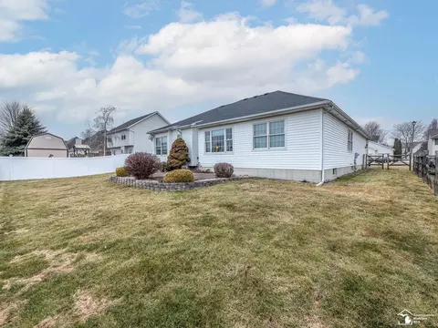 Exterior - 14372 Jonathon, Monroe, MI 48161 photo 7 of 9