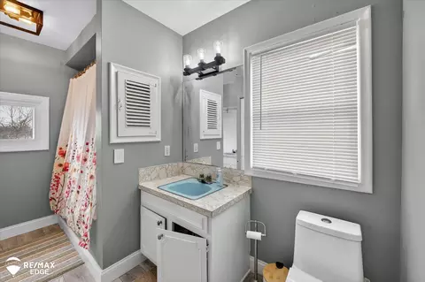 Bath - 1063 W W Pne, Mount Morris, MI 48458 photo 1 of 3