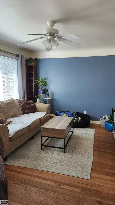 Living - 23814 Cushing, Eastpointe, MI 48021 photo 3 of 3