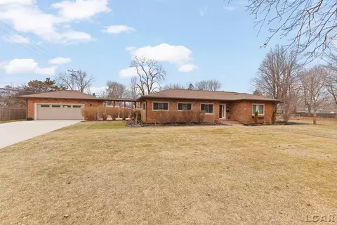 Exterior - 117 Park, Tecumseh, MI 49286 photo 2 of 7