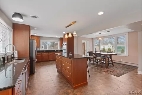 Kitchen - 117 Park, Tecumseh, MI 49286 photo 8 of 8