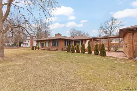 Exterior - 117 Park, Tecumseh, MI 49286 photo 4 of 7