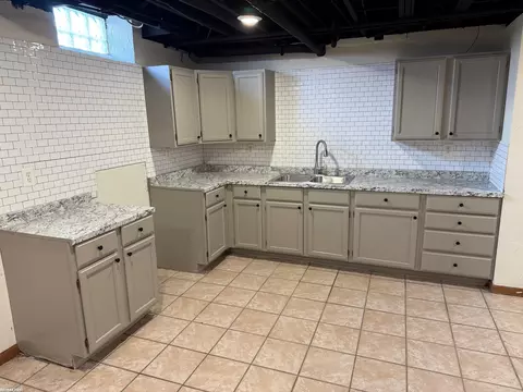 Kitchen - 47983 Sage, Macomb, MI 48044 photo 8 of 8