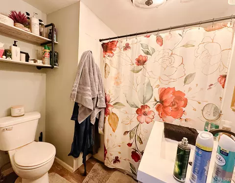 Bath - 408 Empire, Ishpeming, MI 49849 photo 1 of 3
