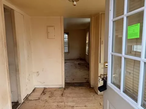 Entry Way - 293 Birch, Harrison, MI 48625 photo 1 of 5
