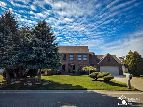 986 Regents Park, Monroe, MI 48161
