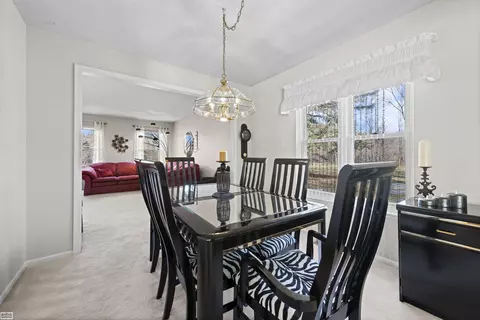 Dining - 14385 Sullivan, Capac, MI 48014 photo 2 of 3