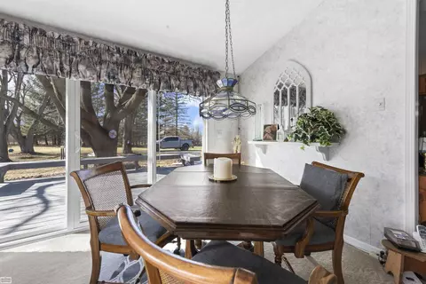Dining - 14385 Sullivan, Capac, MI 48014 photo 3 of 3