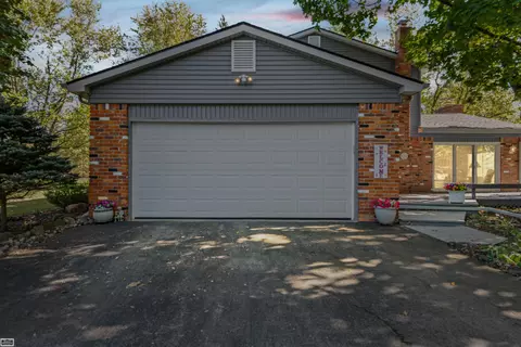 Exterior - 14385 Sullivan, Capac, MI 48014 photo 5 of 13