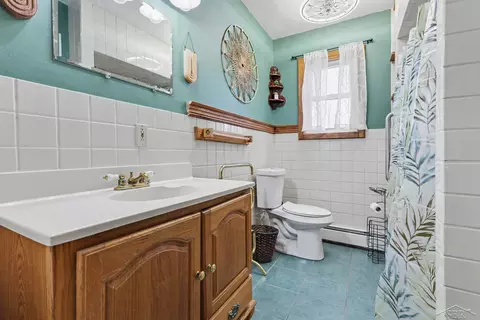 Bath - 3045 S Point Au Gres, Au Gres, MI 48703 photo 1 of 2