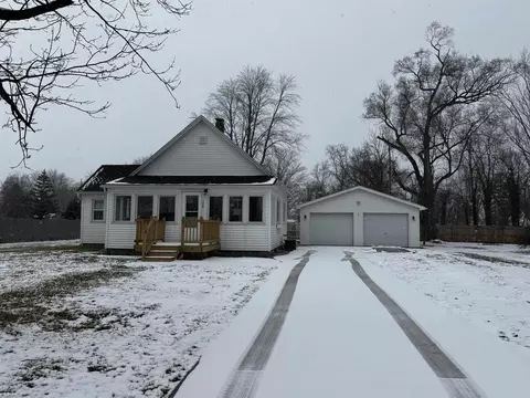 208 S S Park, Ashley, MI 48806