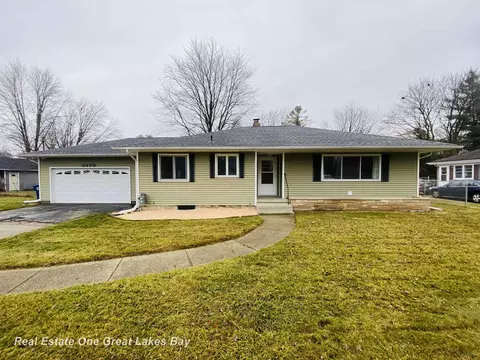 2470 Linda, Saginaw, MI 48603