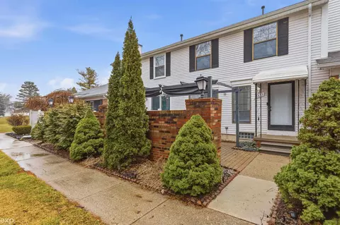 38853 Golfview W, Clinton Township, MI 48038