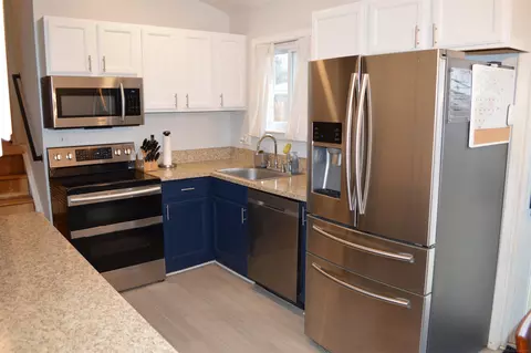 Kitchen - 30747 Sutherland, Warren, MI 48088 photo 1 of 2