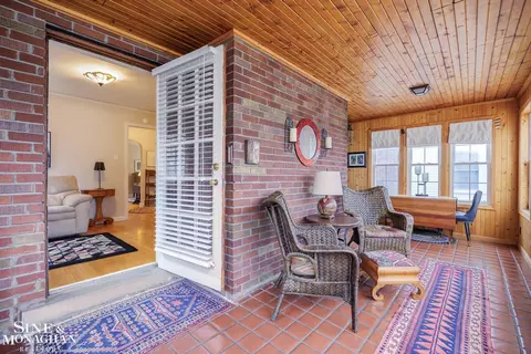 Exterior - 410 Calvin, Grosse Pointe, MI 48236 photo 4 of 18