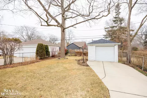 Exterior - 410 Calvin, Grosse Pointe, MI 48236 photo 8 of 18